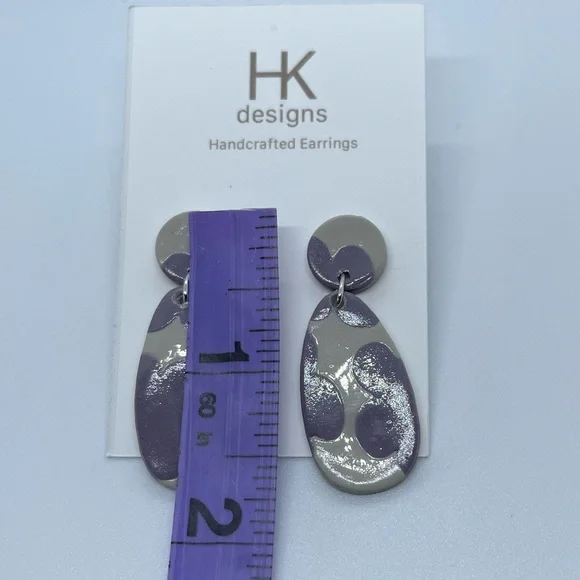 Glossy Handcrafted Earrings - Picture 3 of 12